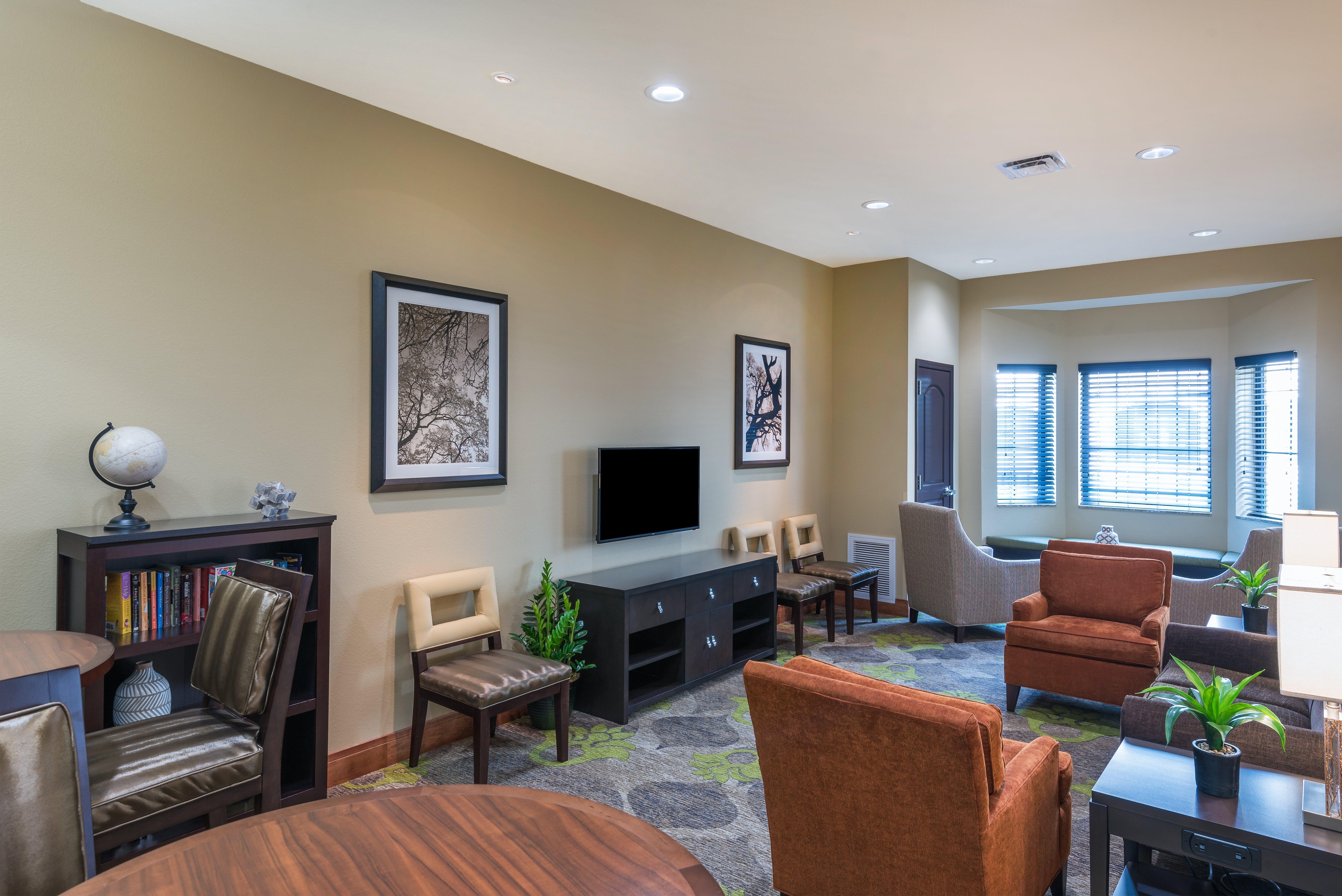 Staybridge Suites Eau Claire - Altoona By Ihg Εξωτερικό φωτογραφία