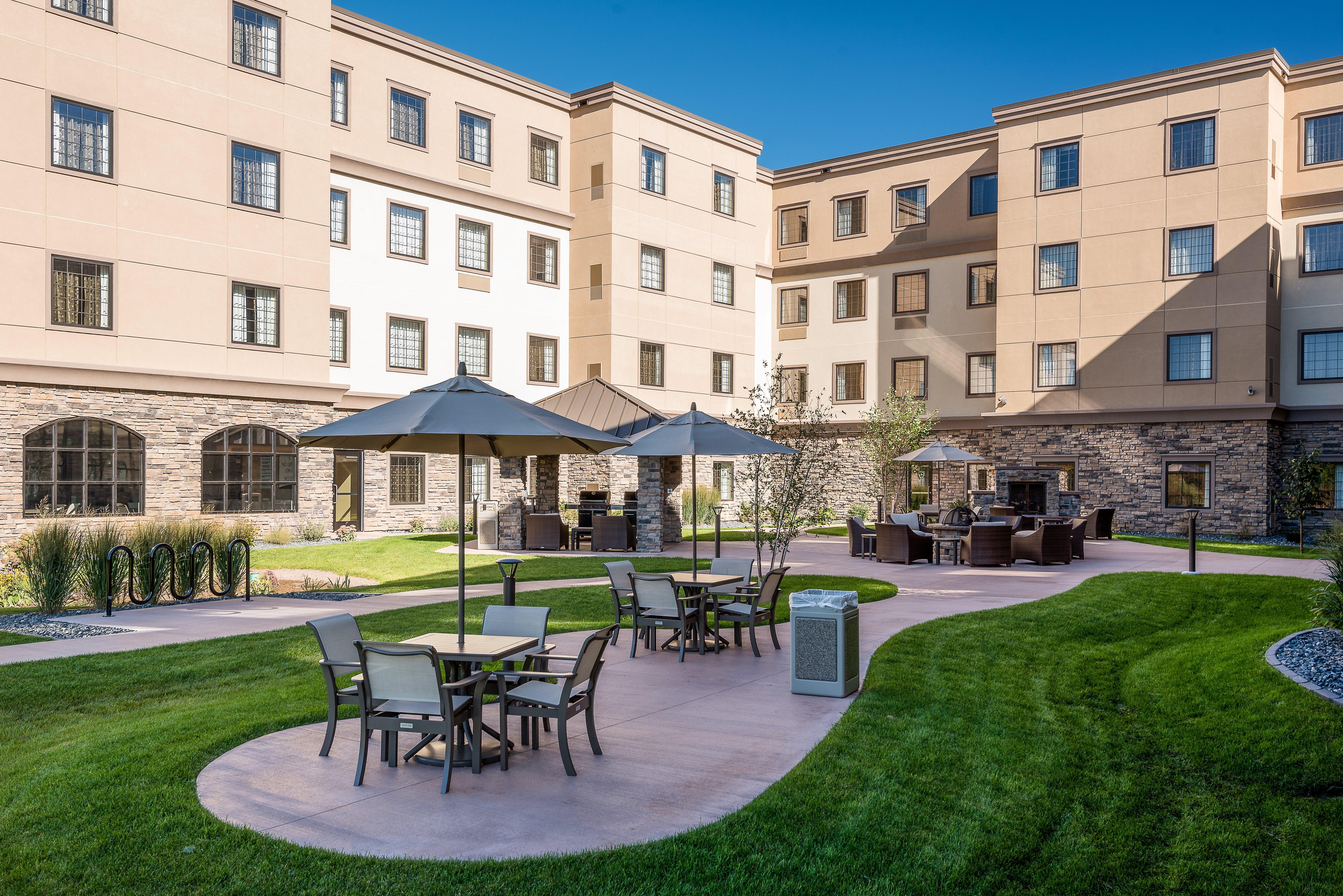 Staybridge Suites Eau Claire - Altoona By Ihg Εξωτερικό φωτογραφία